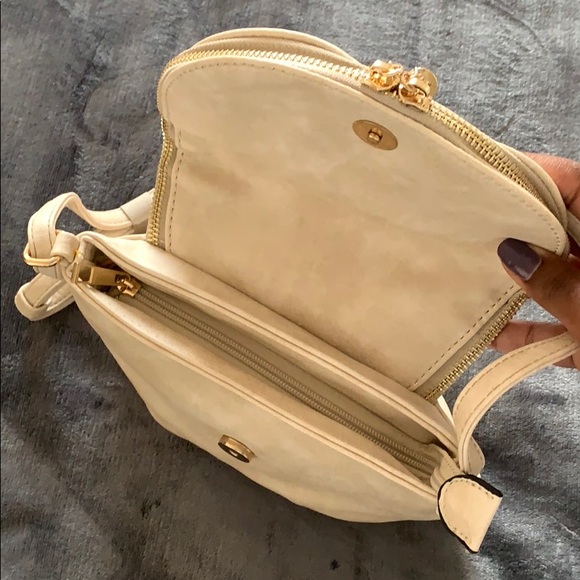 Ivory Crossbody Bag - Picture 2 of 5